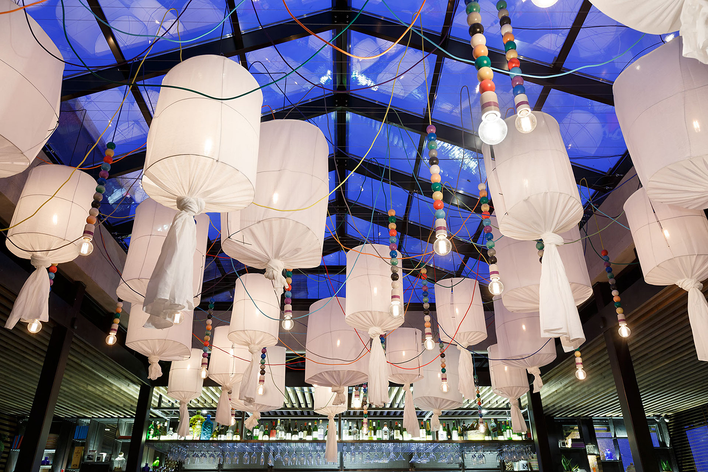 深圳餐廳空間設計，餐飲空間設計，陽臺餐廳空間設計，深圳空間設計